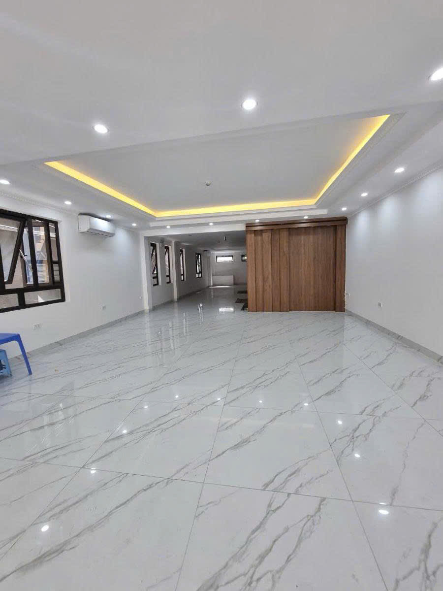 TÒA CĂN HỘ CAO CẤP LẠC LONG QUÂN - LÔ GÓC 3 MẶT NGÕ THÔNG